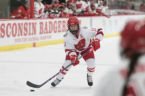 Ohio State Wisconsin Women's Hockey Wisconsin Badgers Sydney McKibbon (11) handles the puck during an NCAA women's hockey game against the Ohio State Buckeyes Sunday, October 11, 2015, in Madison, Wis. The Badgers won 8-0. (Photo by David Stluka) (David Stluka/David Stlua)