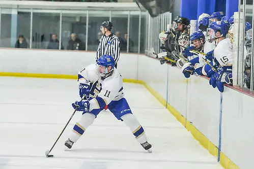 Robbie Murden of Hamilton Robbie Murden of Hamilton. 3/5/17 3:06:37 PM NESCAC MEN'S HOCKEY FINAL Hamilton College v Trinity College at Russell Sage Rink, Hamilton College, Clinton, NY (Joshua D. McKee/Photo: Joshua D. McKee)