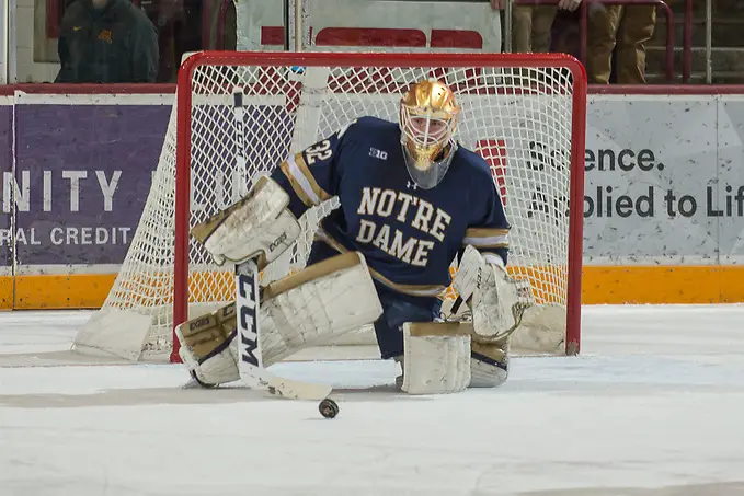 Photo By: Jim Rosvold/USCHO.com 26 Jan 18: The University of Minnesota Golden Gophers host the University of Notre Dame Fighting Irish in a B1G matchup at 3M Arena at Mariucci in Minneapolis, MN. (Jim Rosvold/USCHO.com)