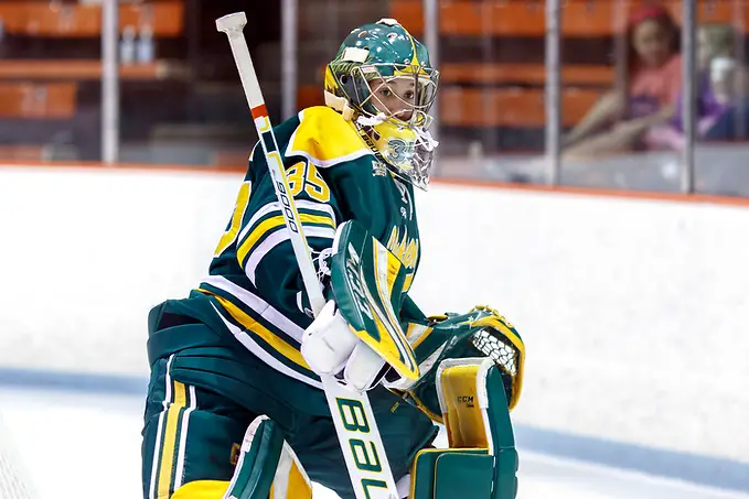 Photo By: (c) Shelley M. Szwast 2016 Shea Tiley (Clarkson - 35). ((c) Shelley M. Szwast 2016)