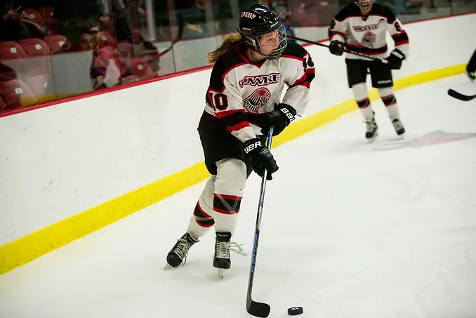 Womens Hockey VS St Thomas_11142017_TS Callie Hoff Womens Hockey VS St Thomas_11142017_TS (Tori Lynn Schneider)