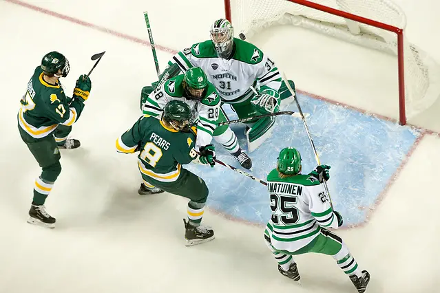 Photo By: Bradley K. Olson Jordan Xavier (Alaska Anchorage-17) Drayson Pears (Alaska Anchorage-8) Hayden Shaw (North Dakota-28) Adam Scheel (North Dakota-31) Joel Janatuinen (North Dakota-25) 2018 November 17 The University of North Dakota hosts Western Michigan in a NCHC matchup at the Ralph Engelstad Arena in Grand Forks, ND (Bradley K. Olson)