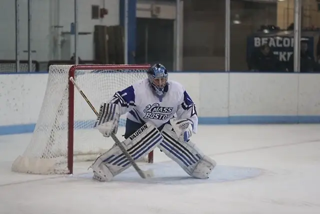 Bailey MacBurnie of UMass-Boston Bailey MacBurnie of UMass-Boston (Macayla Chianco – UMB Athletics)