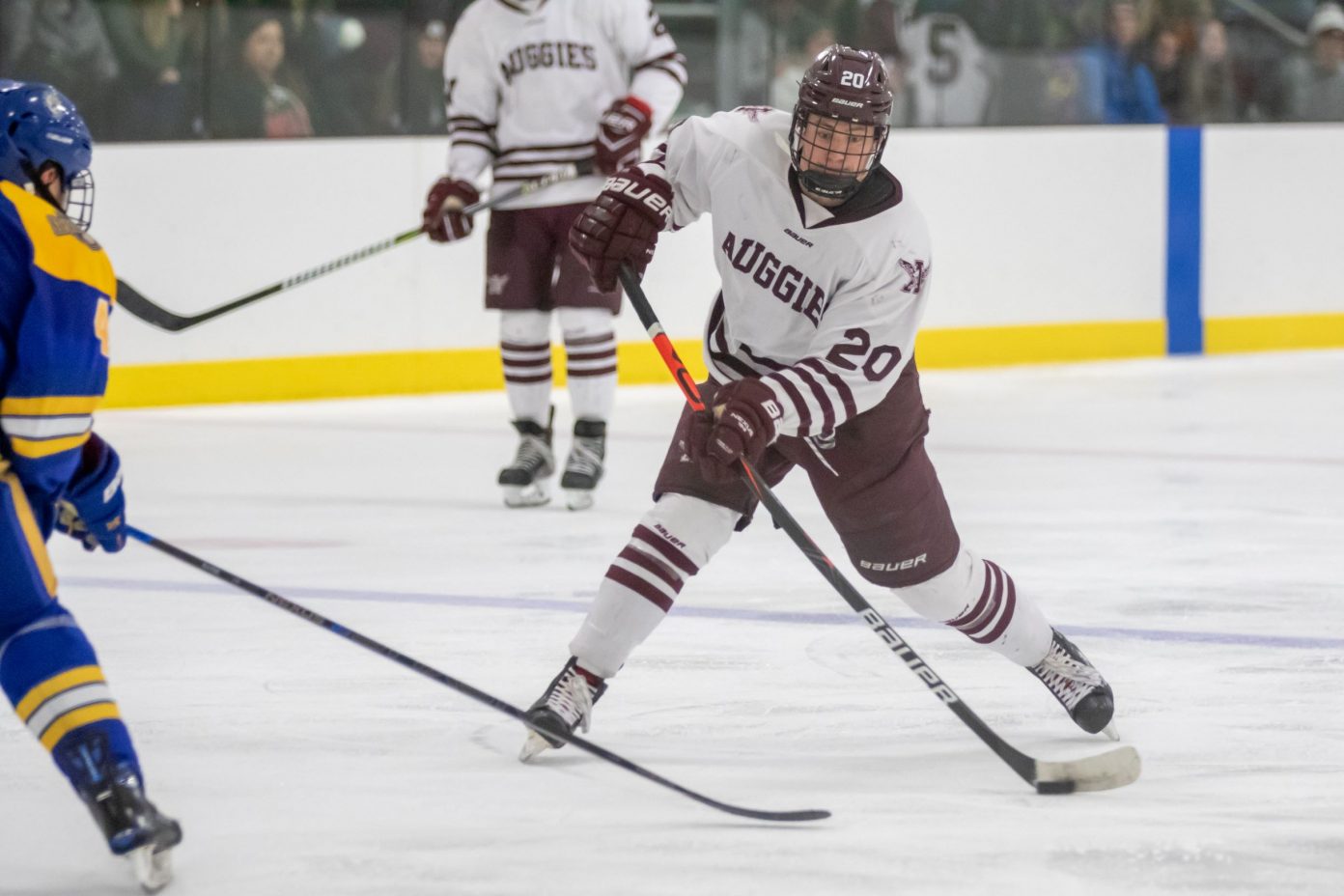 Augsburg's Martinsen gains early boost of confidence | College Hockey ...