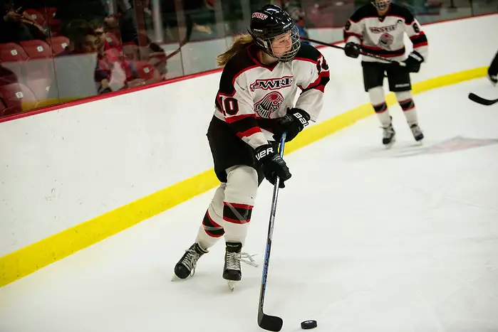 Womens Hockey VS St Thomas_11142017_TS Callie Hoff Womens Hockey VS St Thomas_11142017_TS (Tori Lynn Schneider)